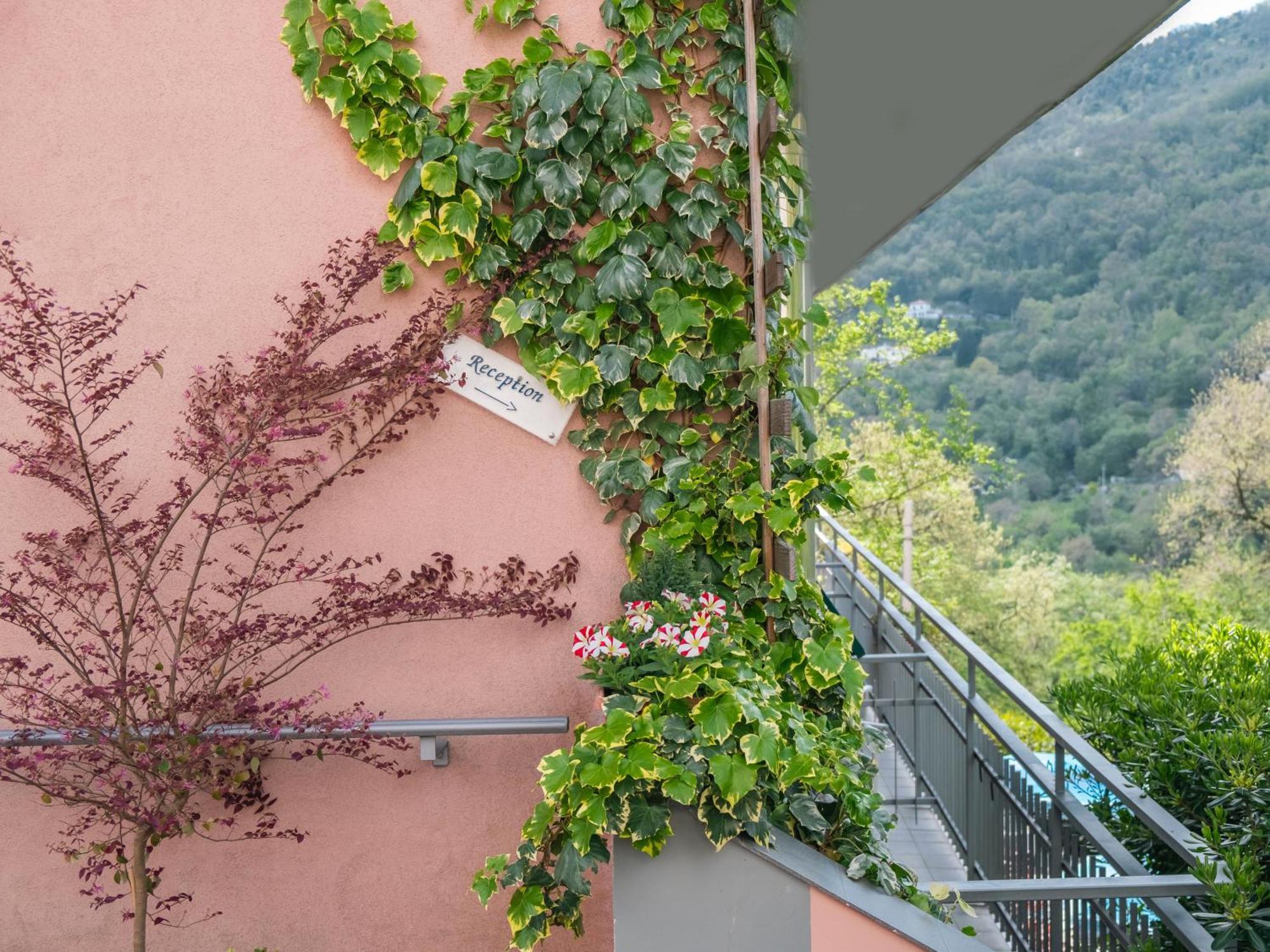 Hotel Ca' De Berna Balestrino Exterior foto